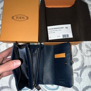 Tods wallet with coin purse
